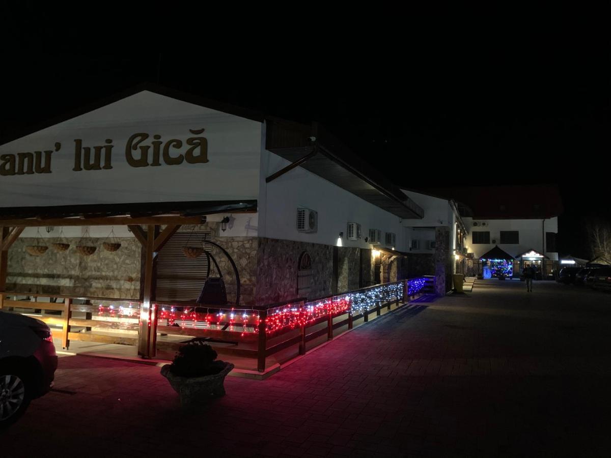 Hanu Lui Gica Spa 萨图马雷 外观 照片