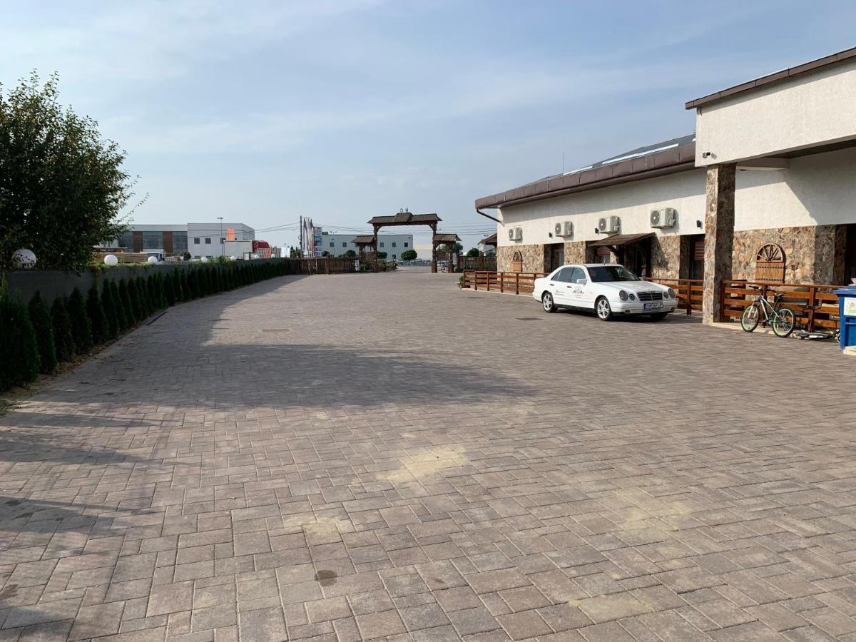 Hanu Lui Gica Spa 萨图马雷 外观 照片