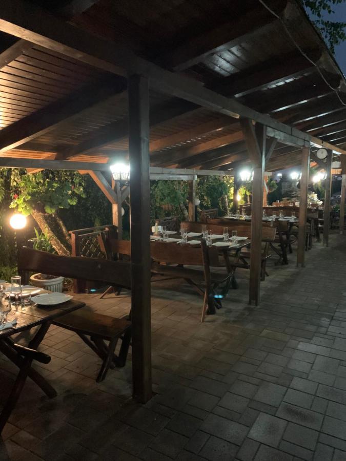 Hanu Lui Gica Spa 萨图马雷 外观 照片